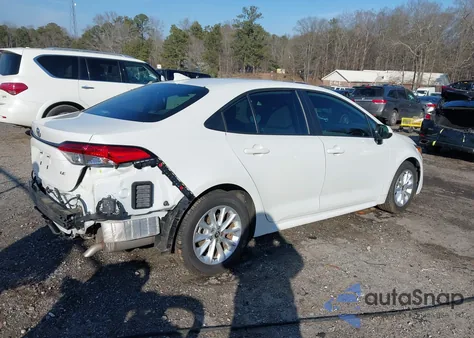 2020 Toyota Corolla Le z USA, uszkodzony, nr VIN 5YFHPRAE1LP071148